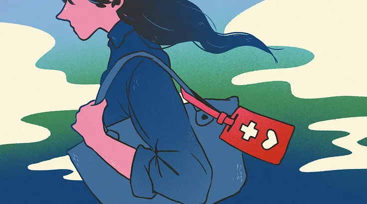 Woman walking with a "Help mark", a symbol that lets people who need consideration with hidden disabilities inform others of that, hanging from her bag.